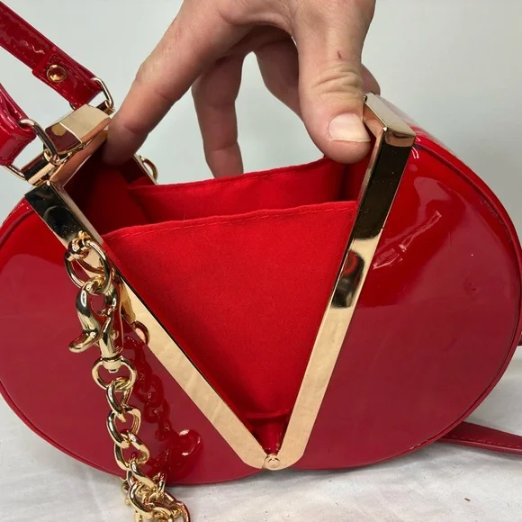 Elegant Red Mini Bag clutch with  Gold Chain by Joseph D’arezzo - Picture 2 of 10